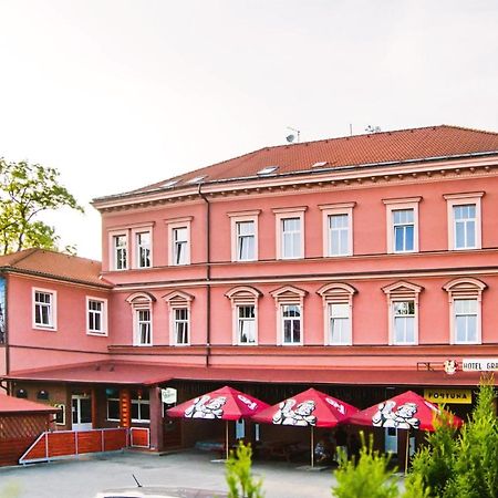Grand Hotel Jaromer Exterior photo